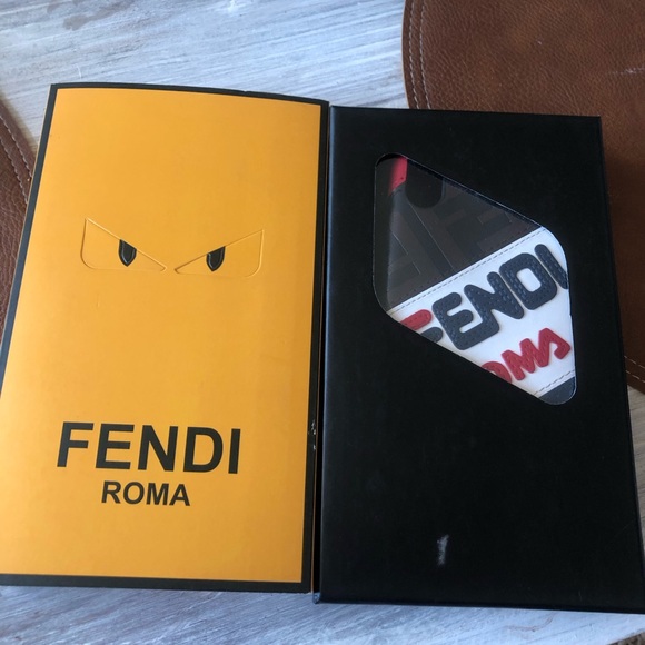 Fendi

FF Logo iPhone X Case - Picture 10 of 10